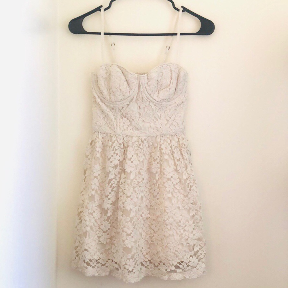 Abercrombie & Fitch white lace mini dress
